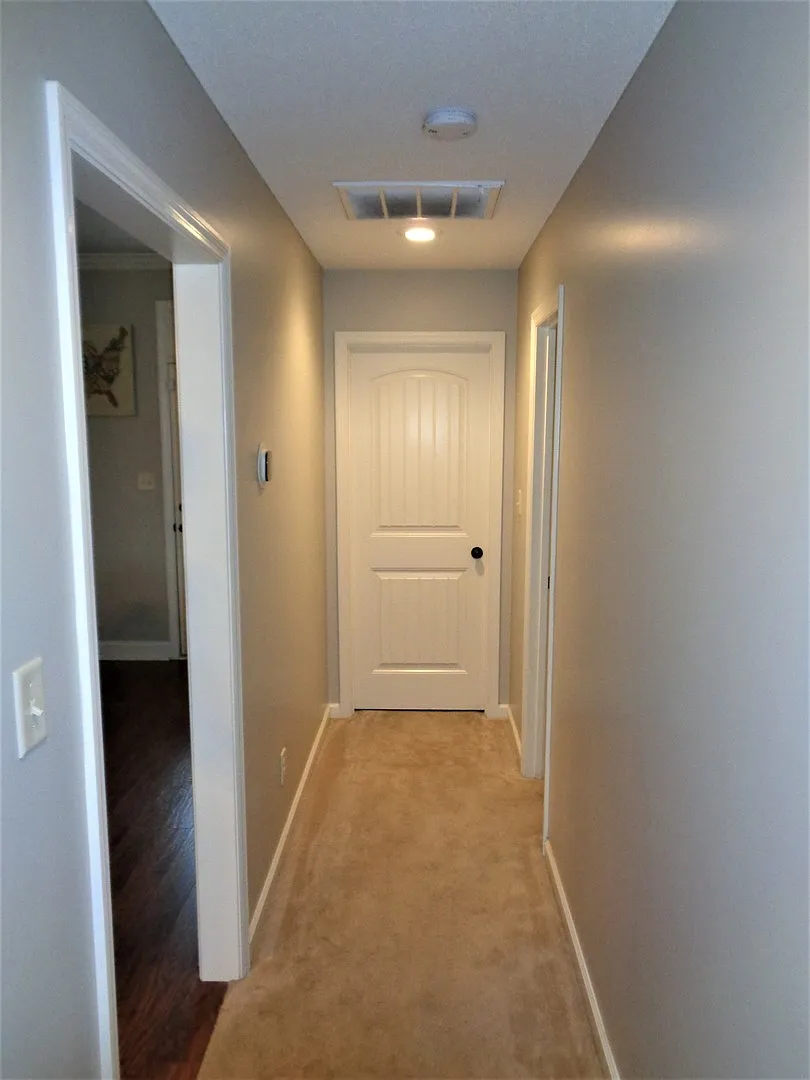 Spacious 4-Bedroom Home with Modern Amenities in Valdosta's Crestwood Subdivision - Privacy Fence! — Photo 3