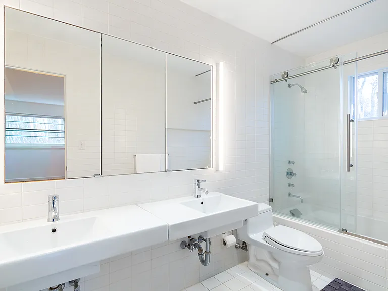 Gardiners Bay Dr — Photo 11