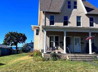 652 Broad St FLOOR 1, Quakertown, PA 18951