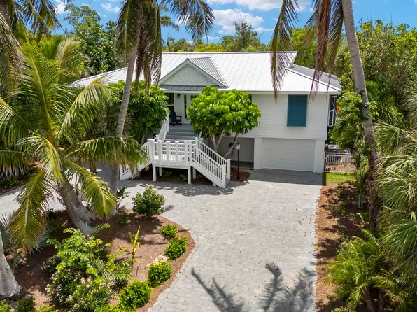 1062 S Yachtsman Dr, Sanibel, FL 33957