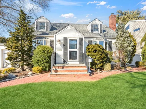 1855 Stone Avenue, East Meadow, NY 11554