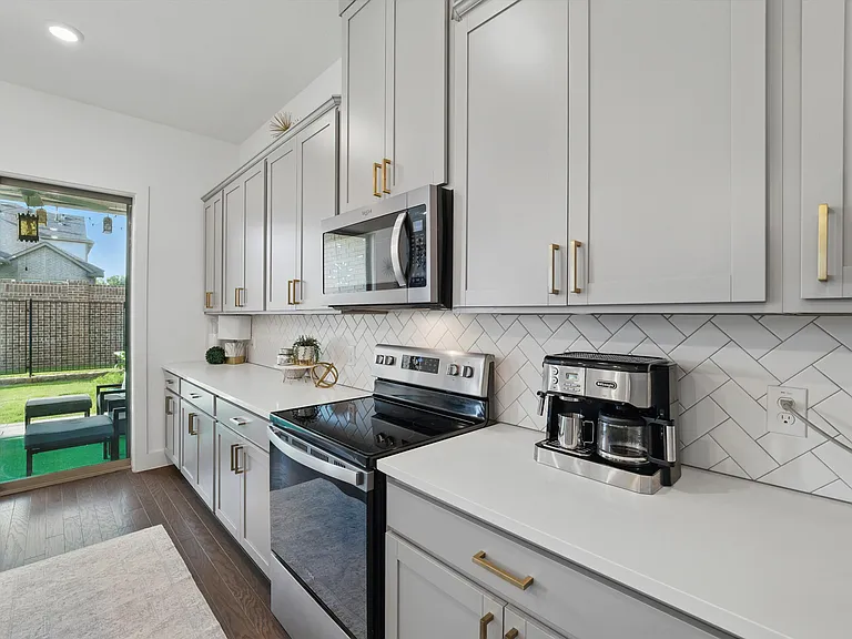 1078 Maverick Dr — Photo 15
