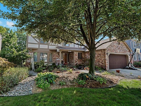 2nd image of 44999 Claymore Dr
