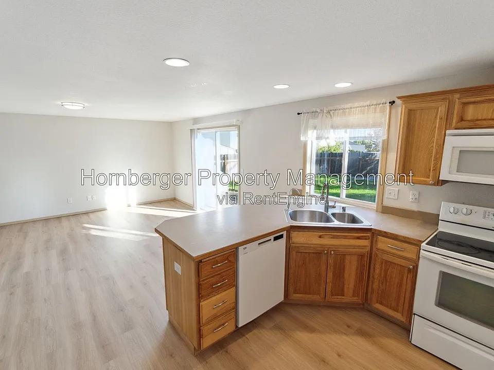 509 S Joslin Pl