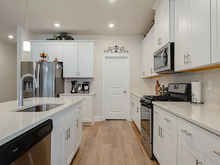3609 Four Leaf Way — Photo 9