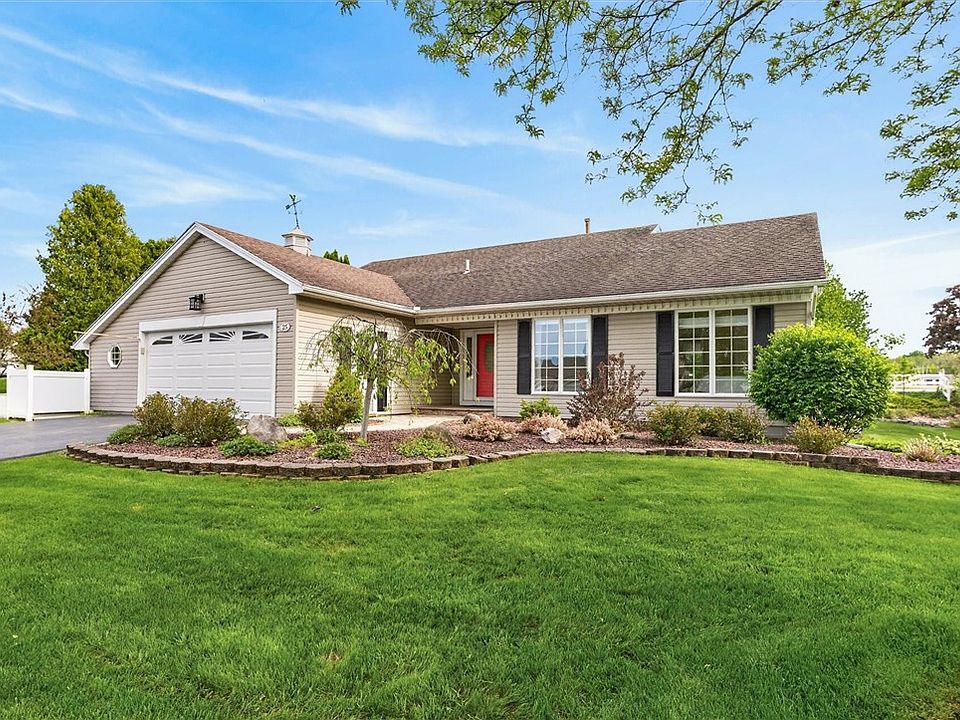1st image of 25 Western Pine Dr