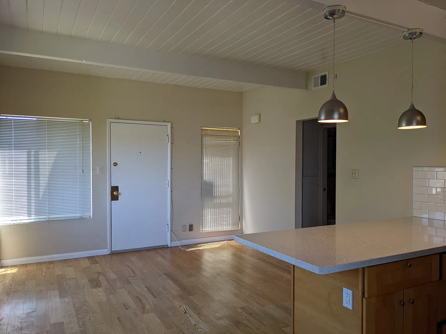 1 bed, 550 sqft, $3,795 — Photo 2