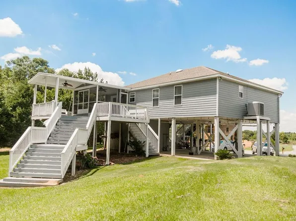 146 River Farms Ln, Millbrook, AL 36054