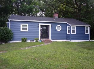 14 Weaver Rd, Springfield, MA 01107