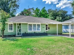 5301 Grant Ave, Groves, TX 77619