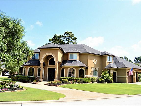 2nd image of 13619 Lakehills View Cir