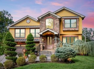 81 Woodland Rd, New Providence, NJ 07974