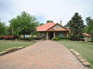 1573 Emerald Lakes Dr, Willis, TX 77378