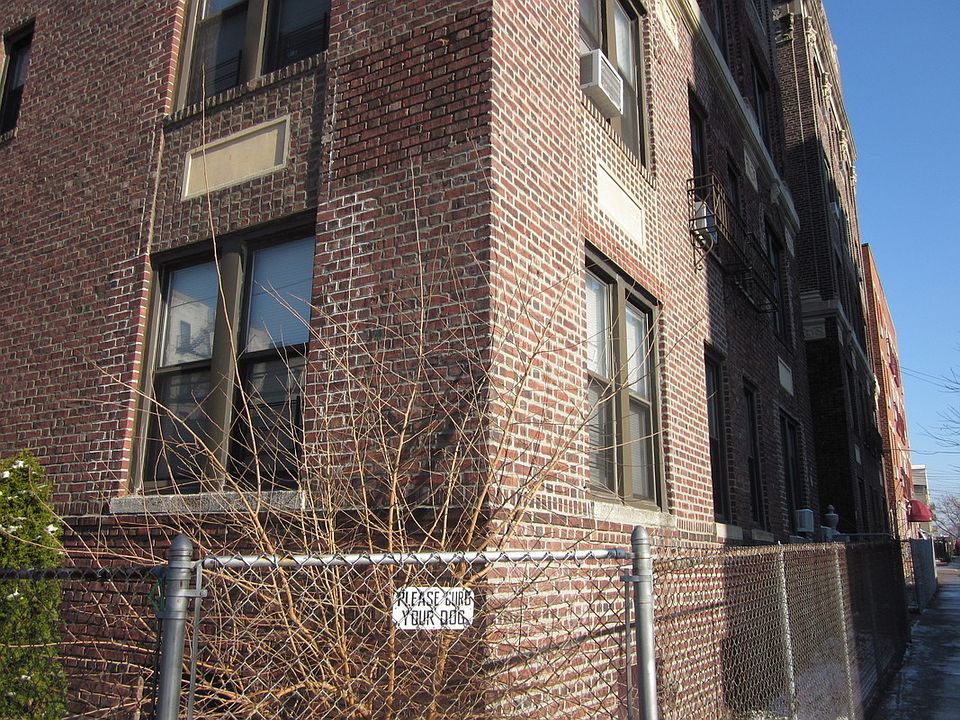 2nd image of 14403 Barclay Ave APT 1E