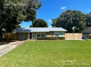 6066 7th St, Vero Beach, FL 32968