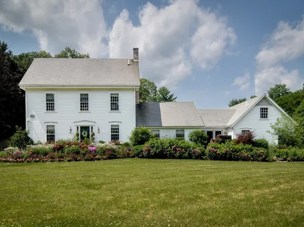 178 Dedham St, Dover, MA 02030