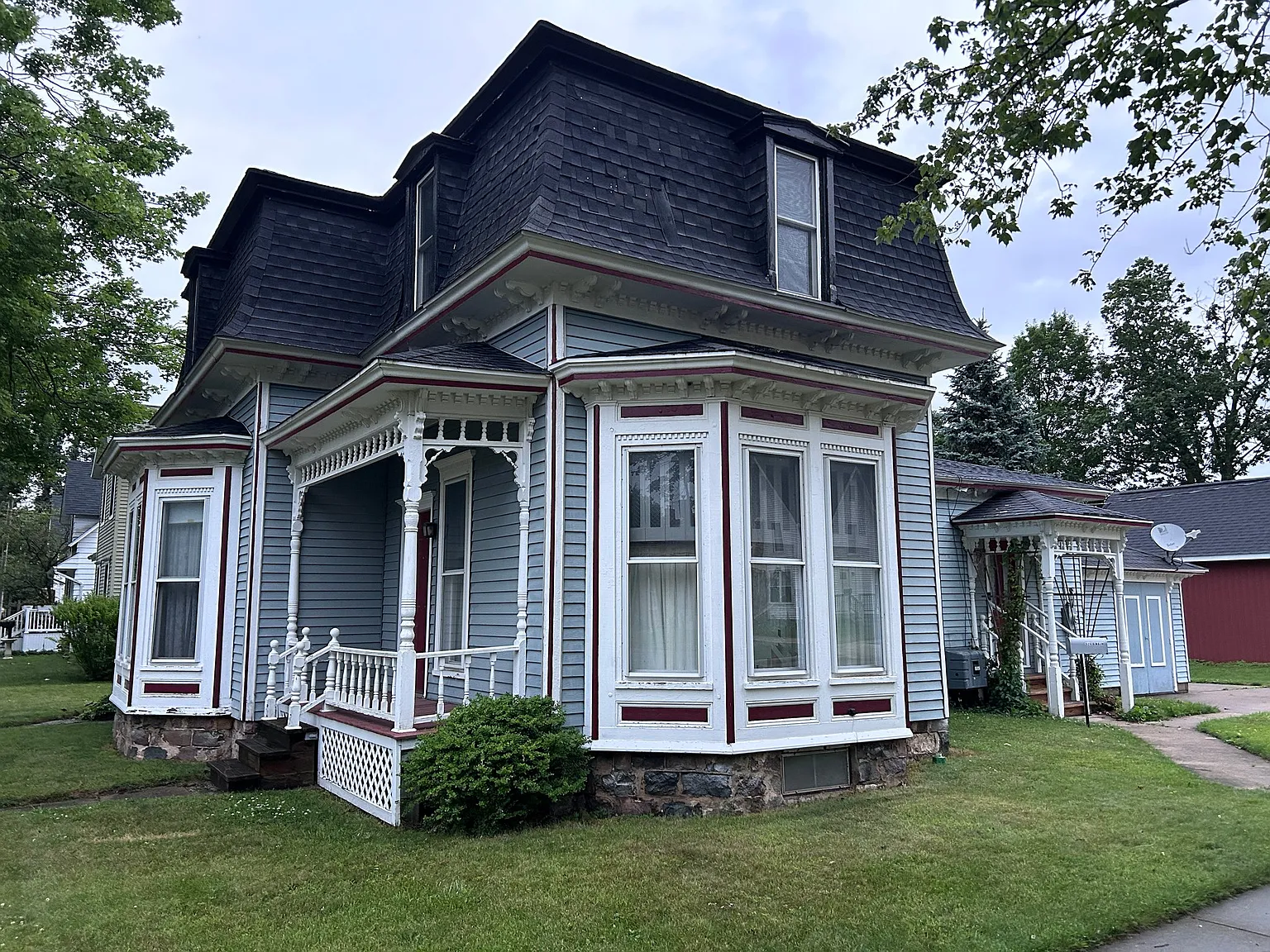 325 S Main - Home — Photo 1
