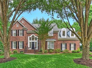 10400 Breamore Dr, Charlotte, NC 28270