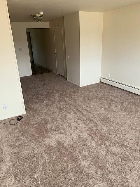 1st image of 140 Bourne Ave APT 21