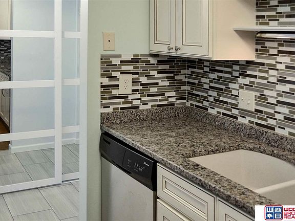 4th image of 5801 Enterprise Dr APT A1