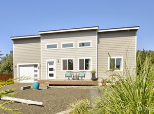 248 Otter Ct SW, Ocean Shores, WA 98569
