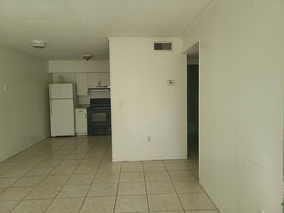 1st image of 5906 Terrace Square Dr APT D