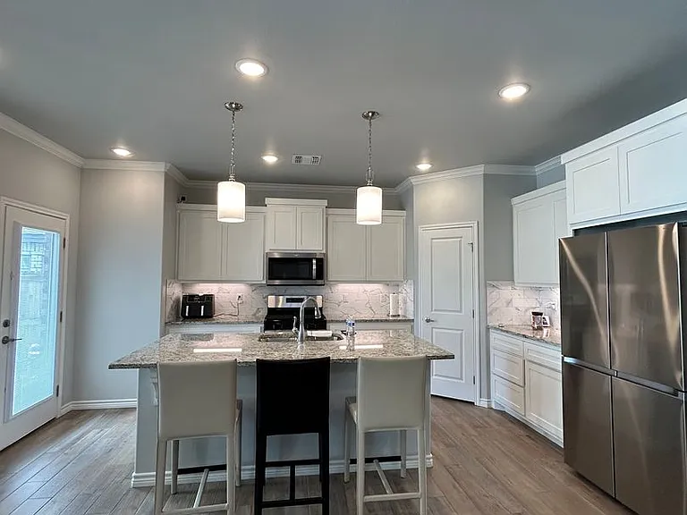2032 Twin Falls Dr — Photo 8