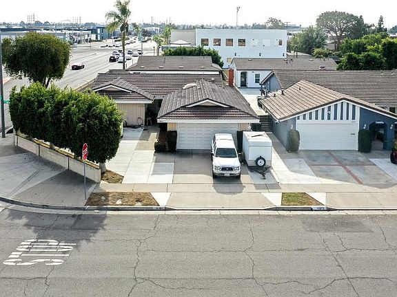 2nd image of 10984 Goldeneye Ave