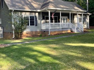 790 Hill Ln, Bracey, VA 23919