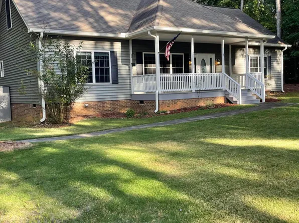 790 Hill Ln, Bracey, VA 23919