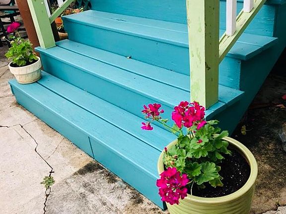 Cottage front steps
