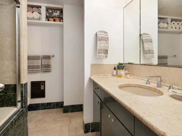 43 West 61st Street 16H image 5 of 6