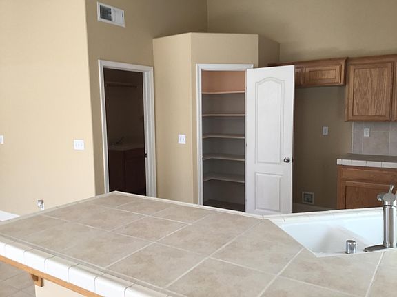 4th image of 8087 N Paula Ave