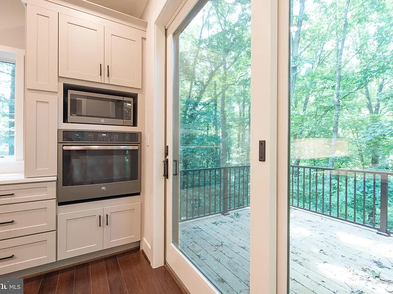 224 Percheron Ct — Photo 8