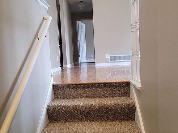 5th image of 6247 Commonwealth Dr