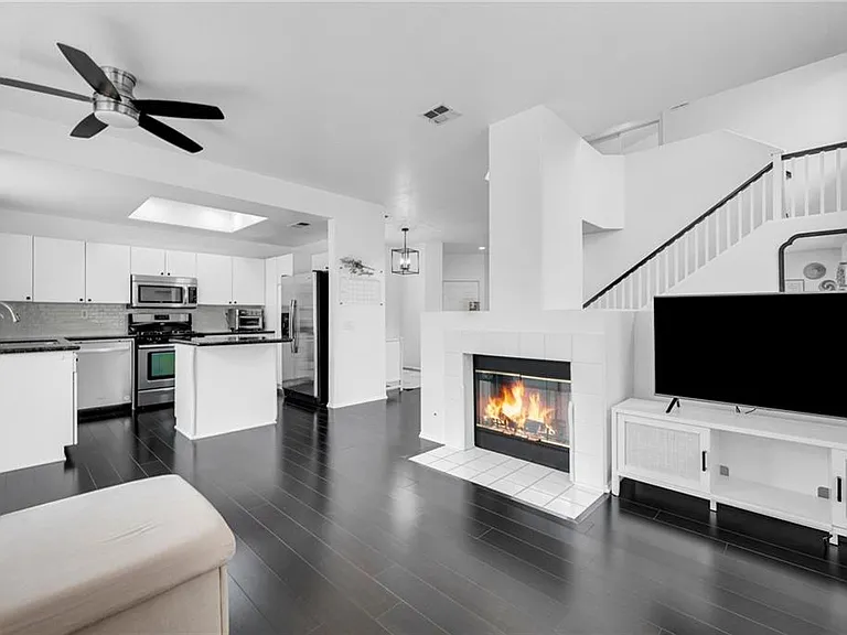 27626 Morning Glory Pl — Photo 10