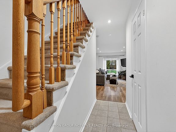 3rd image of 46 Bates Ct