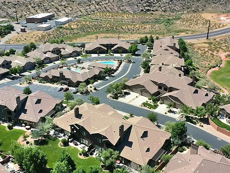 E Coral Ridge Dr — Photo 47