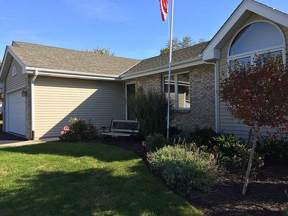 3rd image of 977 Stonefield Ln
