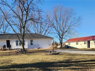 29002 E State Route B, Archie, MO 64725