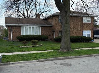 403 Morse Dr E, Melrose Park, IL 60164
