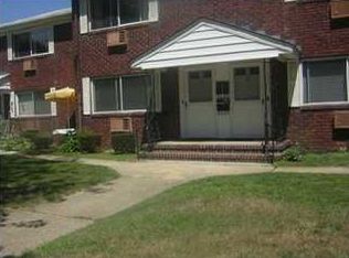 39A Juniper Ln, Eatontown, NJ 07724