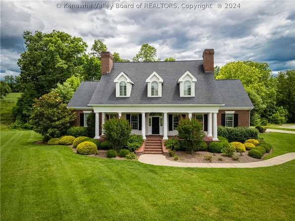 2 Abby Ln, Barboursville, WV 25504