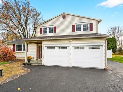 7949 Boxford Rd, Clay, NY, 13041