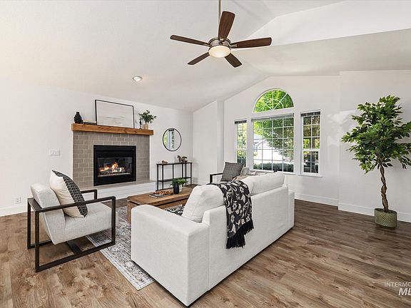 5th image of 5246 N Hertford Way