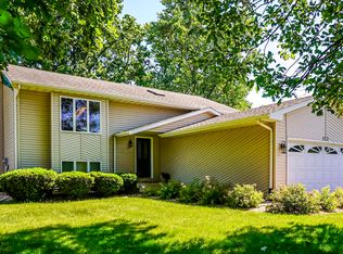 1530 Happy Valley Rd, Crown Point, IN 46307