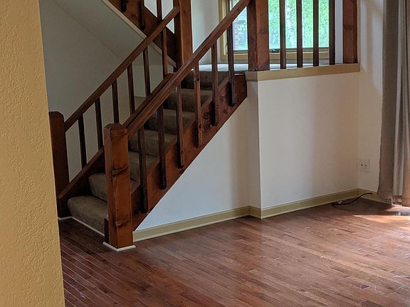 5th image of 4660 Lake St
