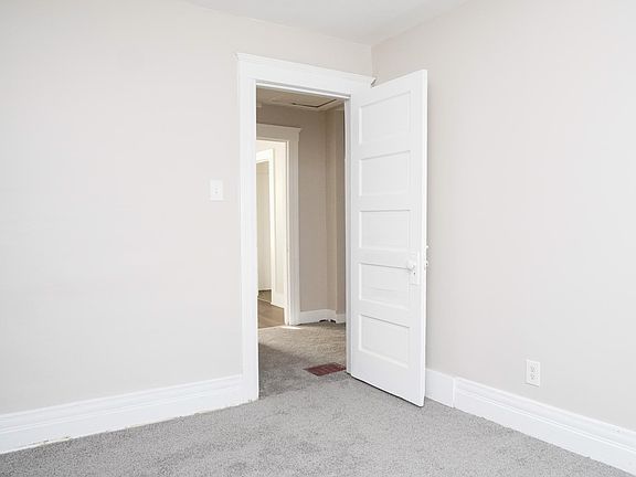 3rd image of 12517 Gallagher Ave Unit 2