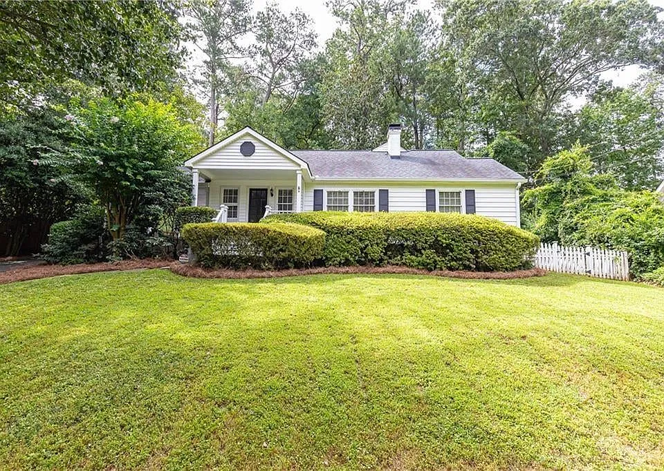 1311 Roxboro Dr