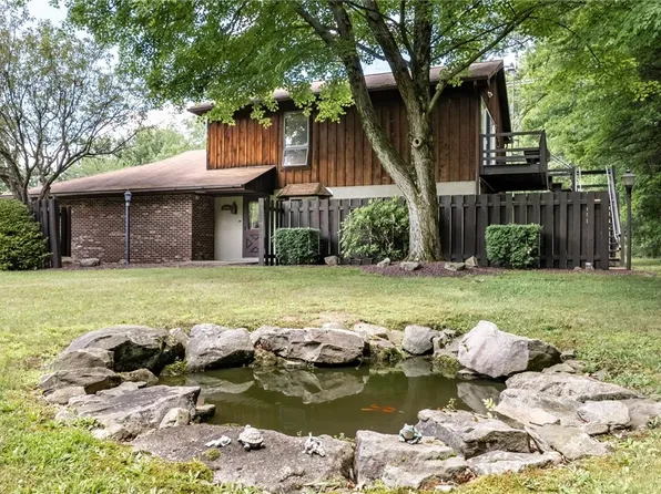 3166 Durst Dr, Cortland, OH 44410